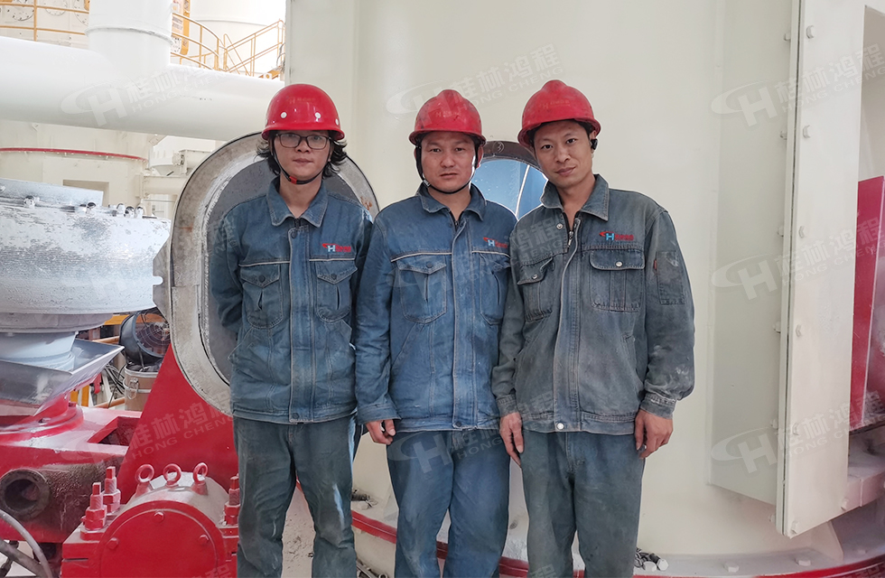 點(diǎn)贊！鴻程榜樣！無(wú)懼炙烤，追求卓越，實(shí)現(xiàn)服務(wù)“超預(yù)期”