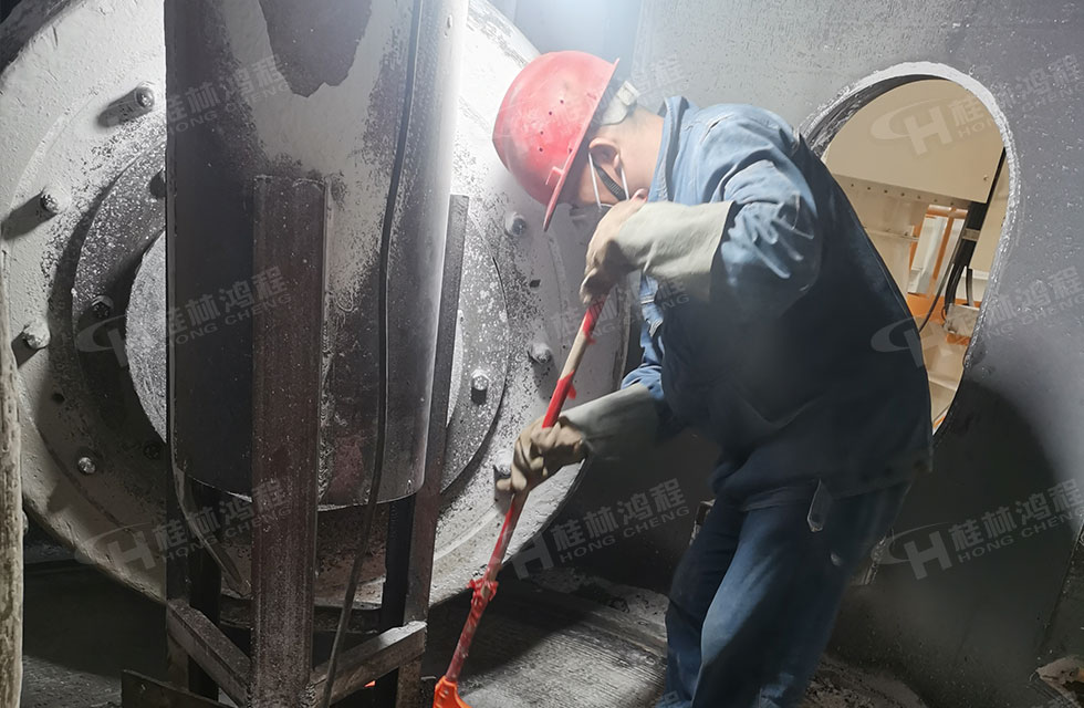 點(diǎn)贊！鴻程榜樣！無(wú)懼炙烤，追求卓越，實(shí)現(xiàn)服務(wù)“超預(yù)期”